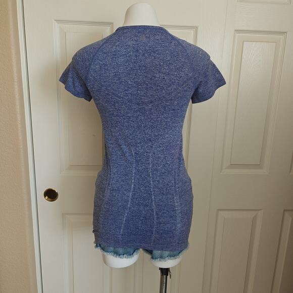 Athleta Fastest Track Seamless Short Sleeve Tee sz S - Picture 7 of 12
